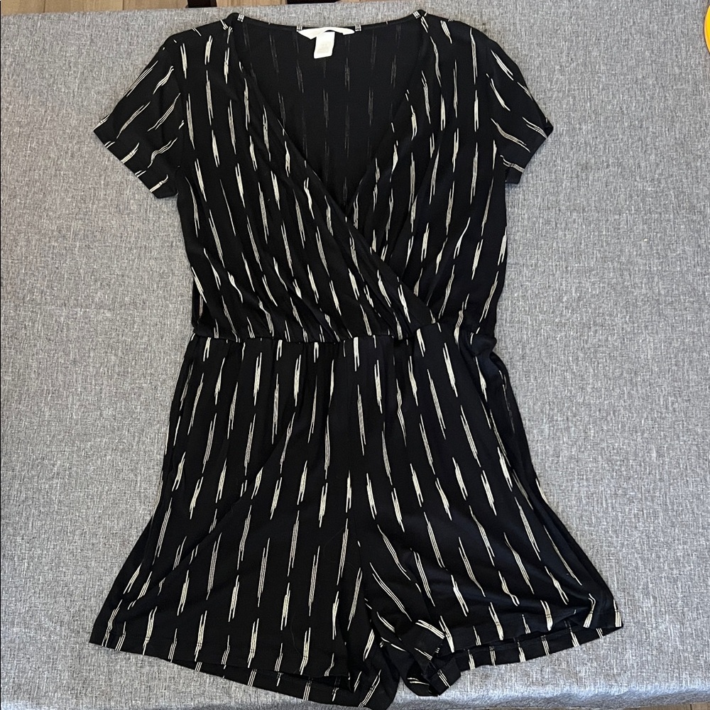 H&M Black and White Striped Top